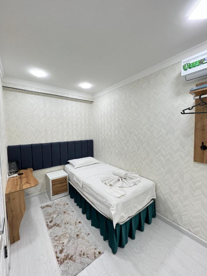 Tashkent Hotel Buitenkant foto