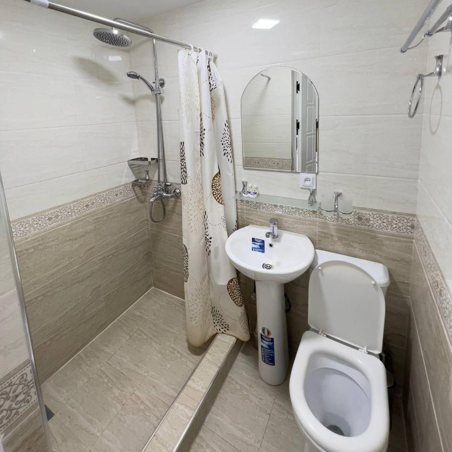 Tashkent Hotel Buitenkant foto